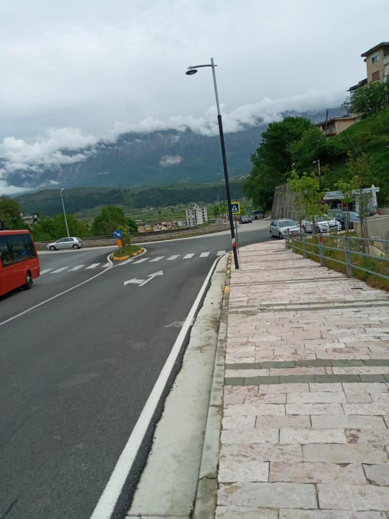 Relax Camping Gjirokastër المظهر الخارجي الصورة