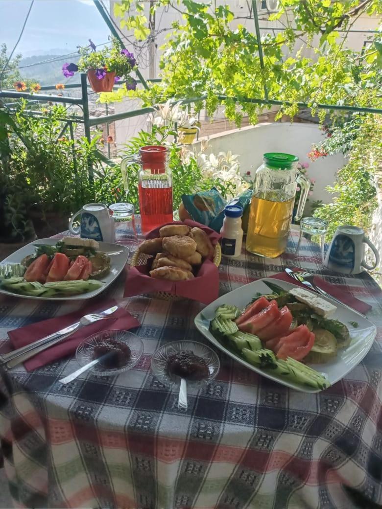 Relax Camping Gjirokastër المظهر الخارجي الصورة