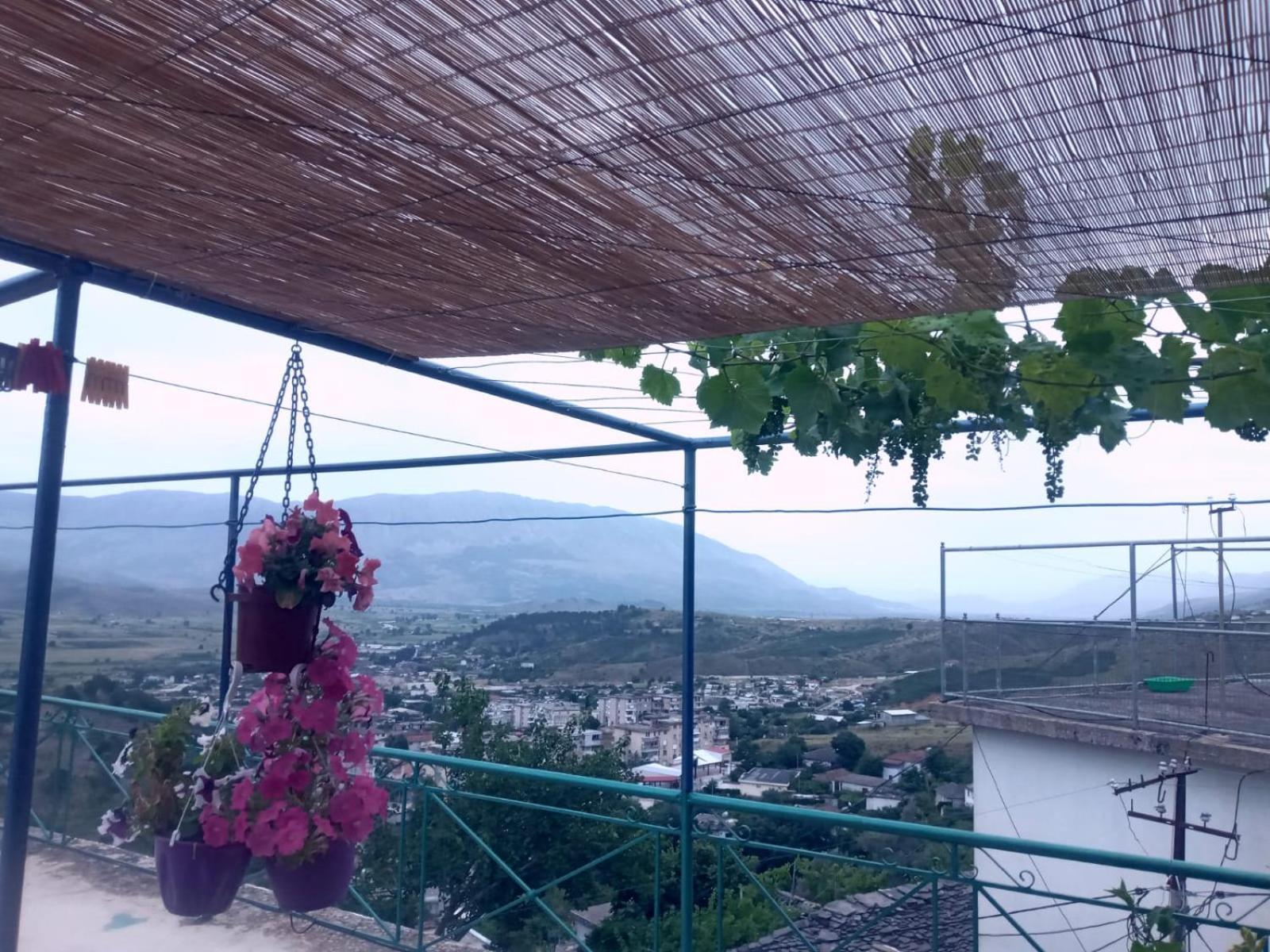 Relax Camping Gjirokastër المظهر الخارجي الصورة